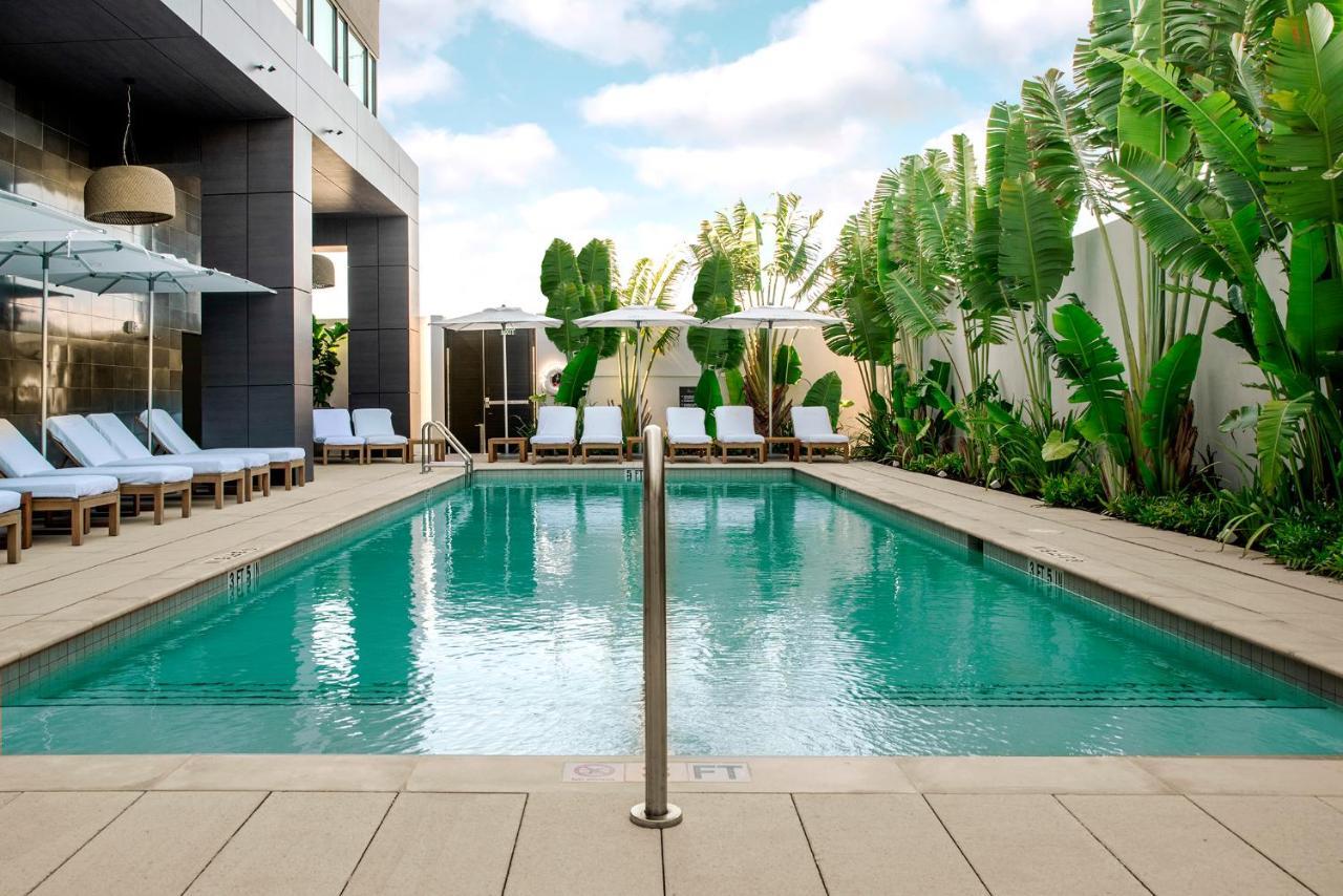 Ette Luxury Hotel & Spa Four Corners Exterior photo The pool at the hotel