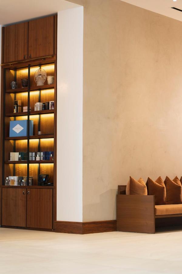 Ette Luxury Hotel & Spa Four Corners Exterior photo A wall with a polished plaster finish