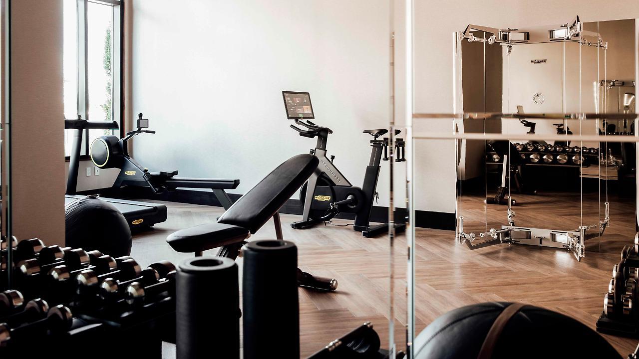 Ette Luxury Hotel & Spa Four Corners Exterior photo The gym at the hotel